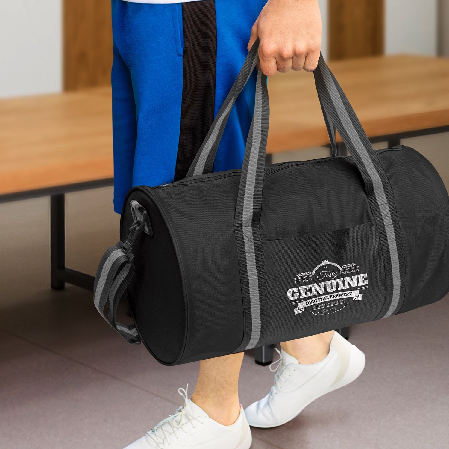 Voyager Duffle Bag (3)