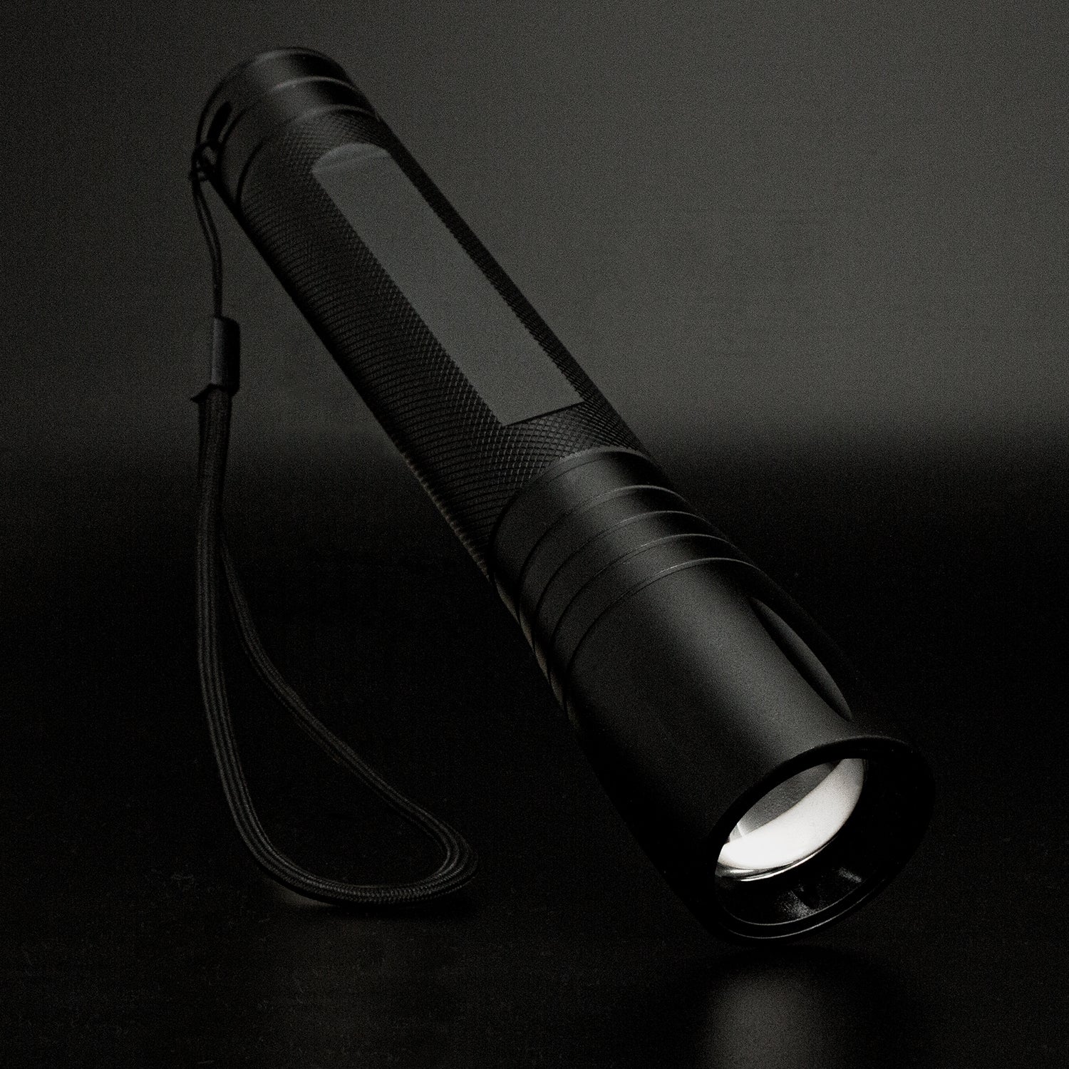 Swiss Peak 10W Cree Torch (5)