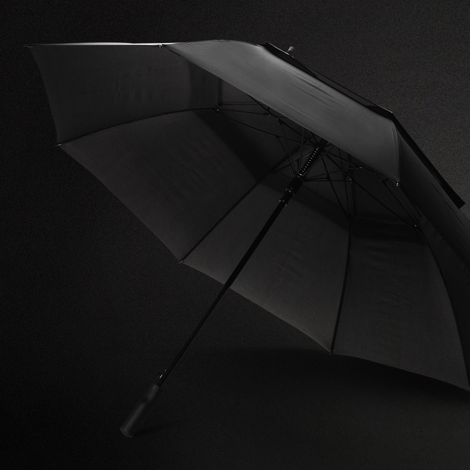 Swiss Peak Tornado 76cm Storm Umbrella (4)