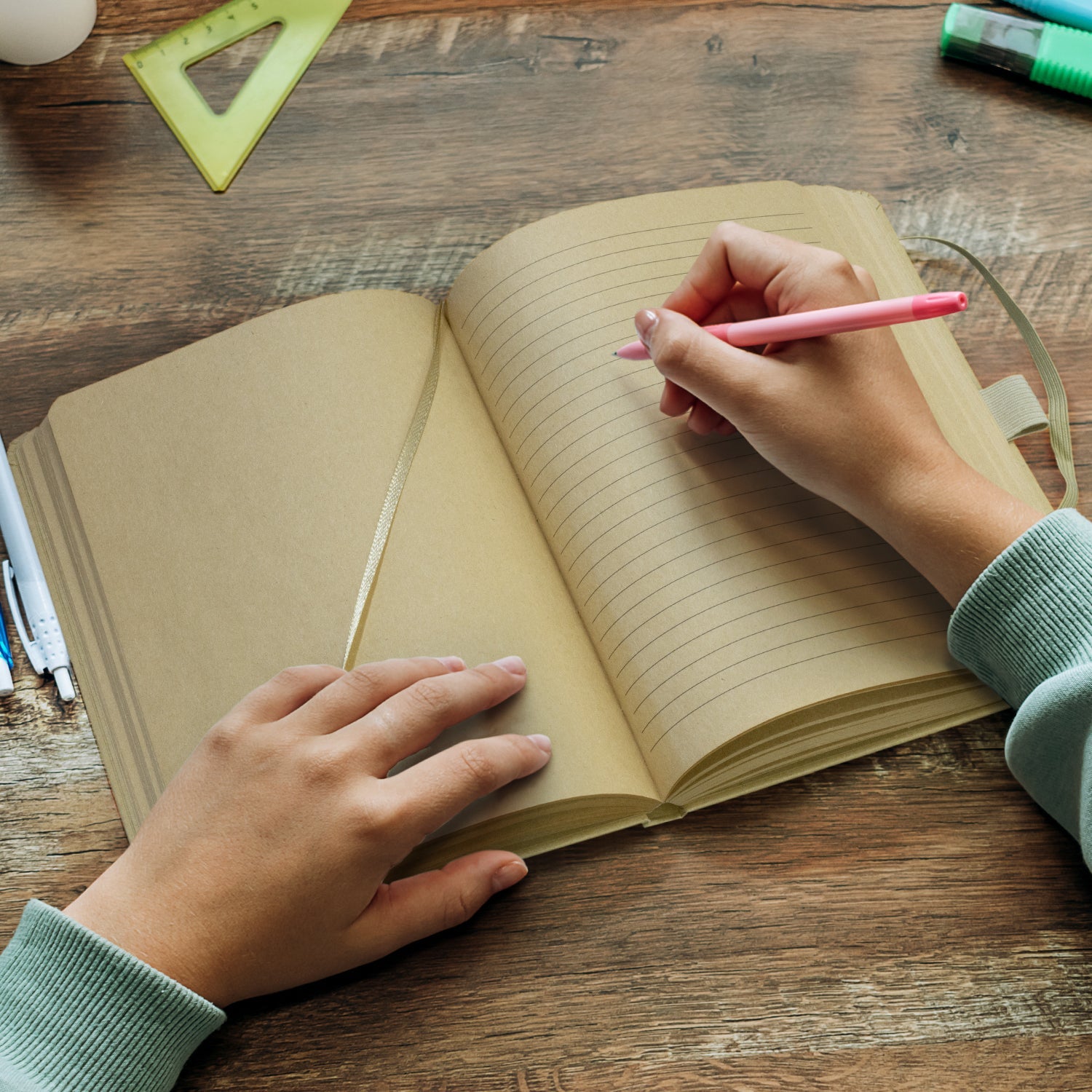 Omega Notebook - Kraft (5)
