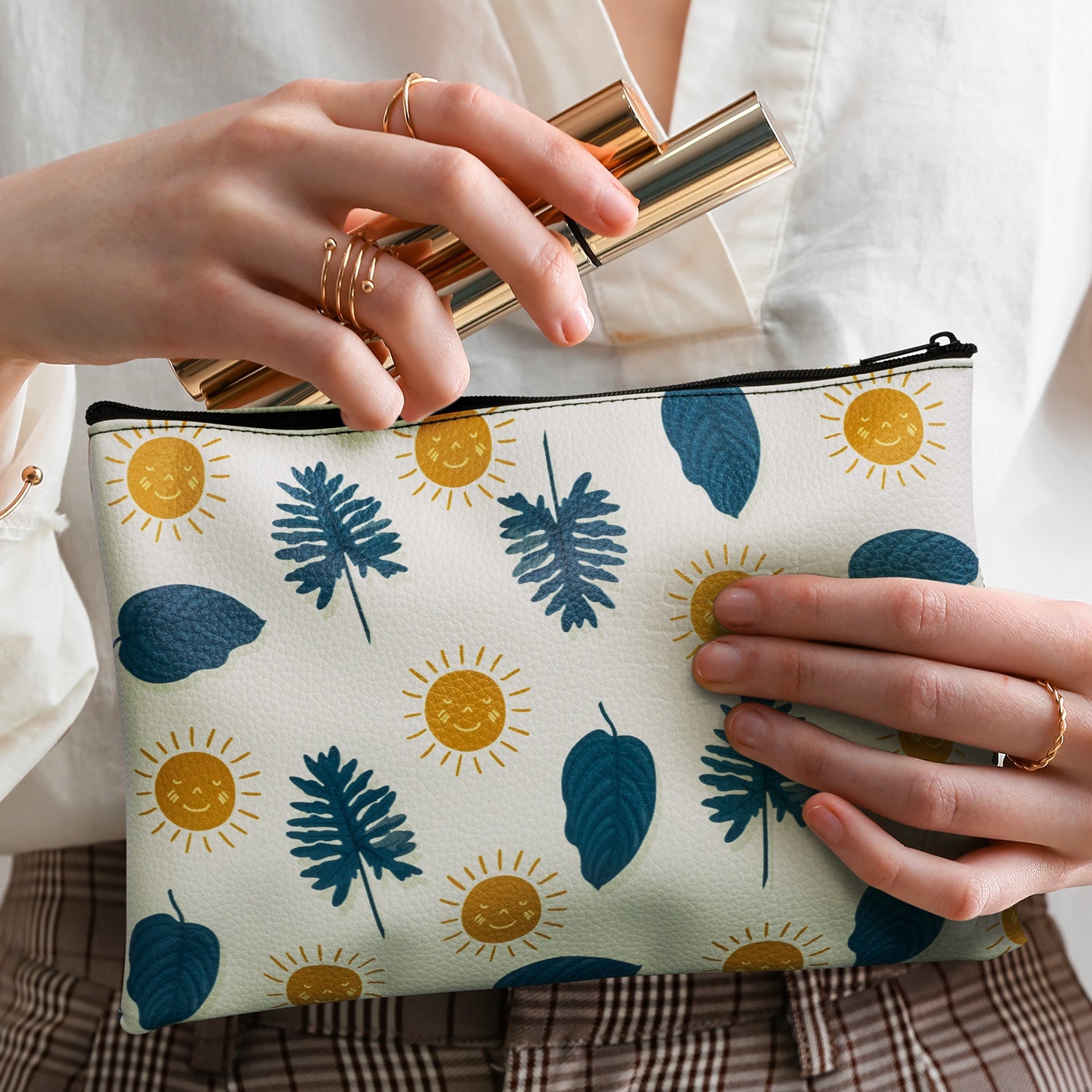 Flora Cosmetic Bag - Medium (3)