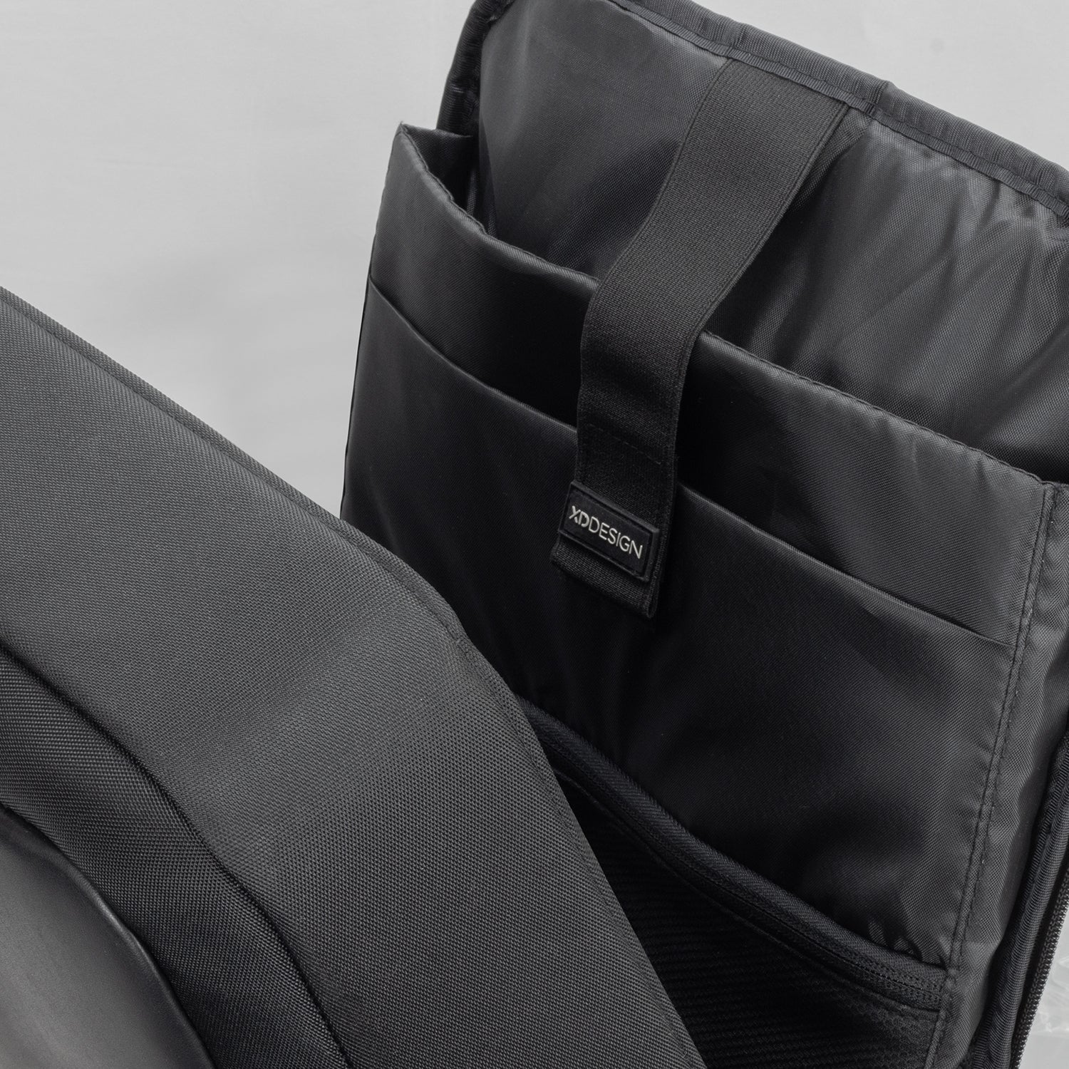 Bobby Bizz Anti-theft Backpack  Briefcase (6)