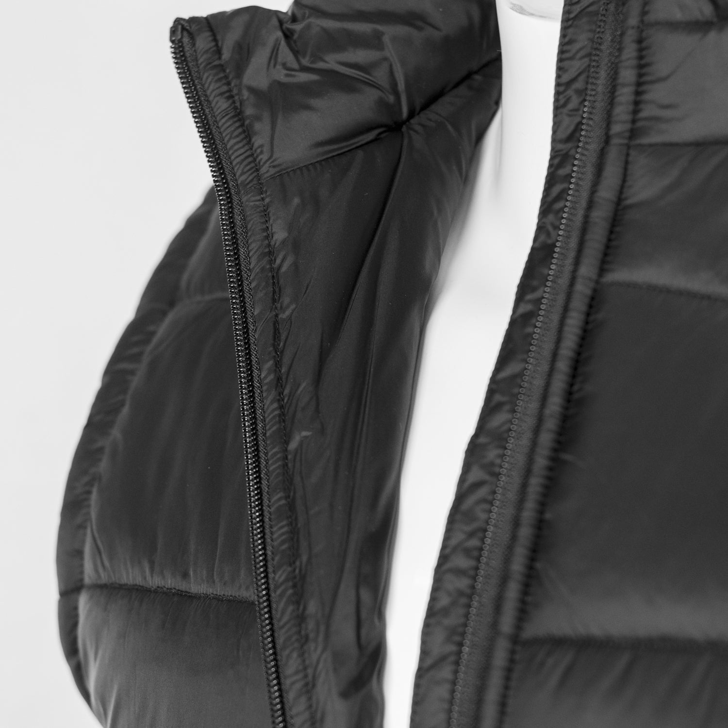 TRENDSWEAR Milford Mens Puffer Vest (6)