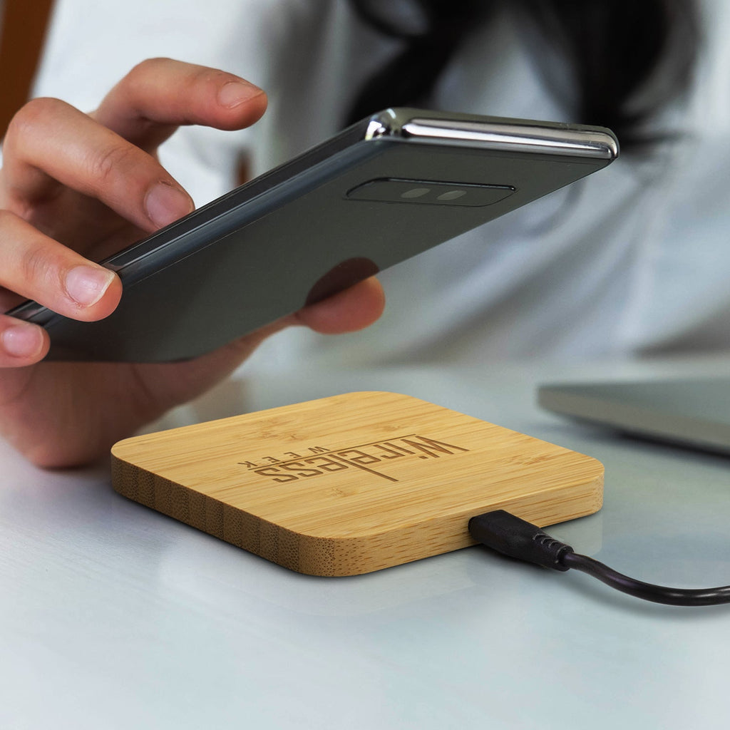 NATURA Bamboo Wireless Fast Charging Hub (9)