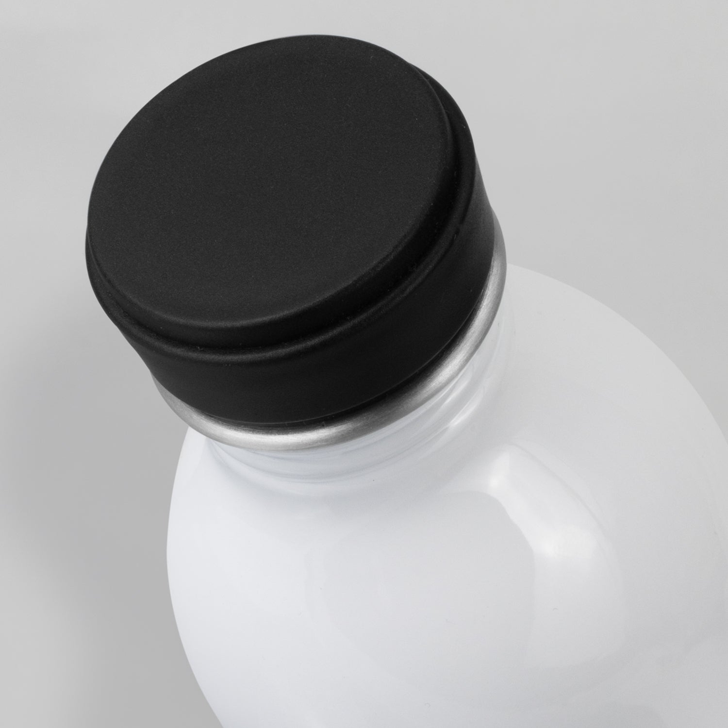 Adora Recycled Aluminium Bottle (5)