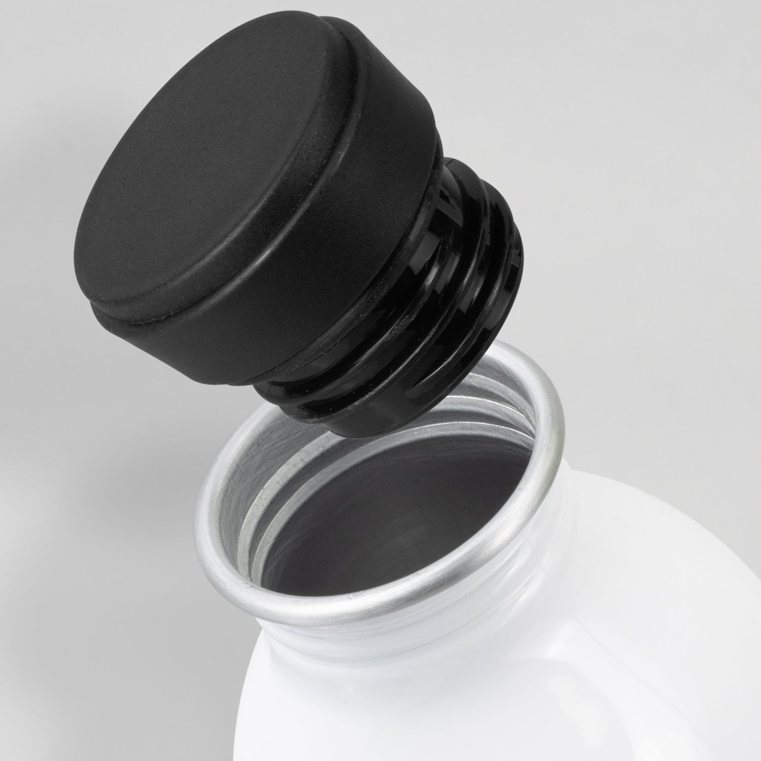 Adora Recycled Aluminium Bottle (6)