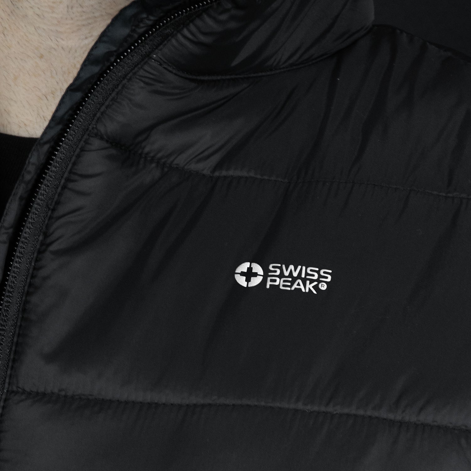 Swiss Peak Urban Puffer Vest (5)