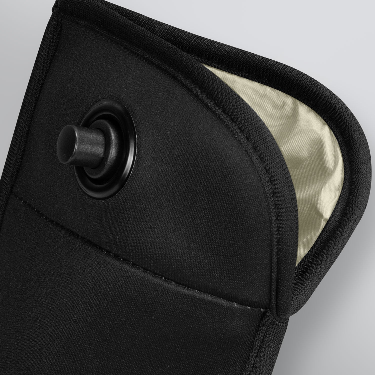 PhoneLocker Lockable Phone Pouch (5)
