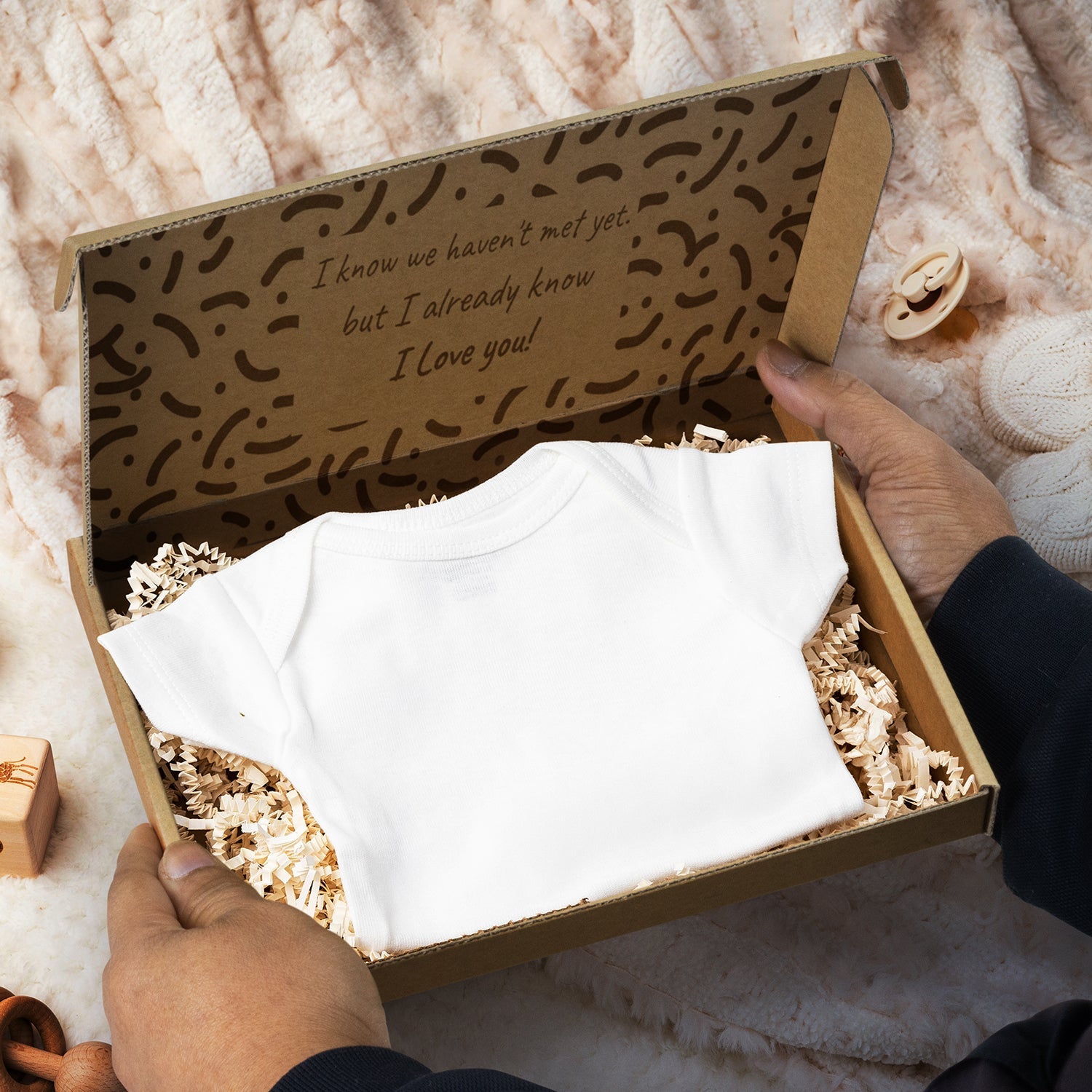 Die Cut Box with Locking Lid - 230x165x22mm (4)