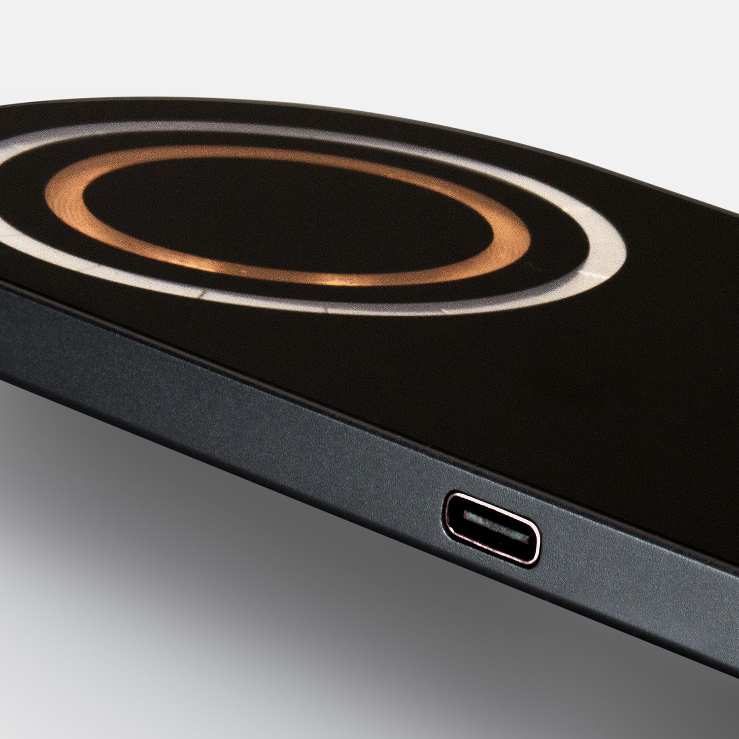 INGENIO Arc Dual Wireless Charger (3)