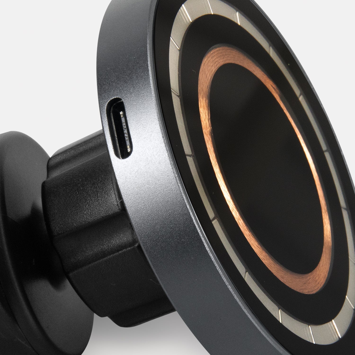 INGENIO Arc Wireless Car Charger (4)