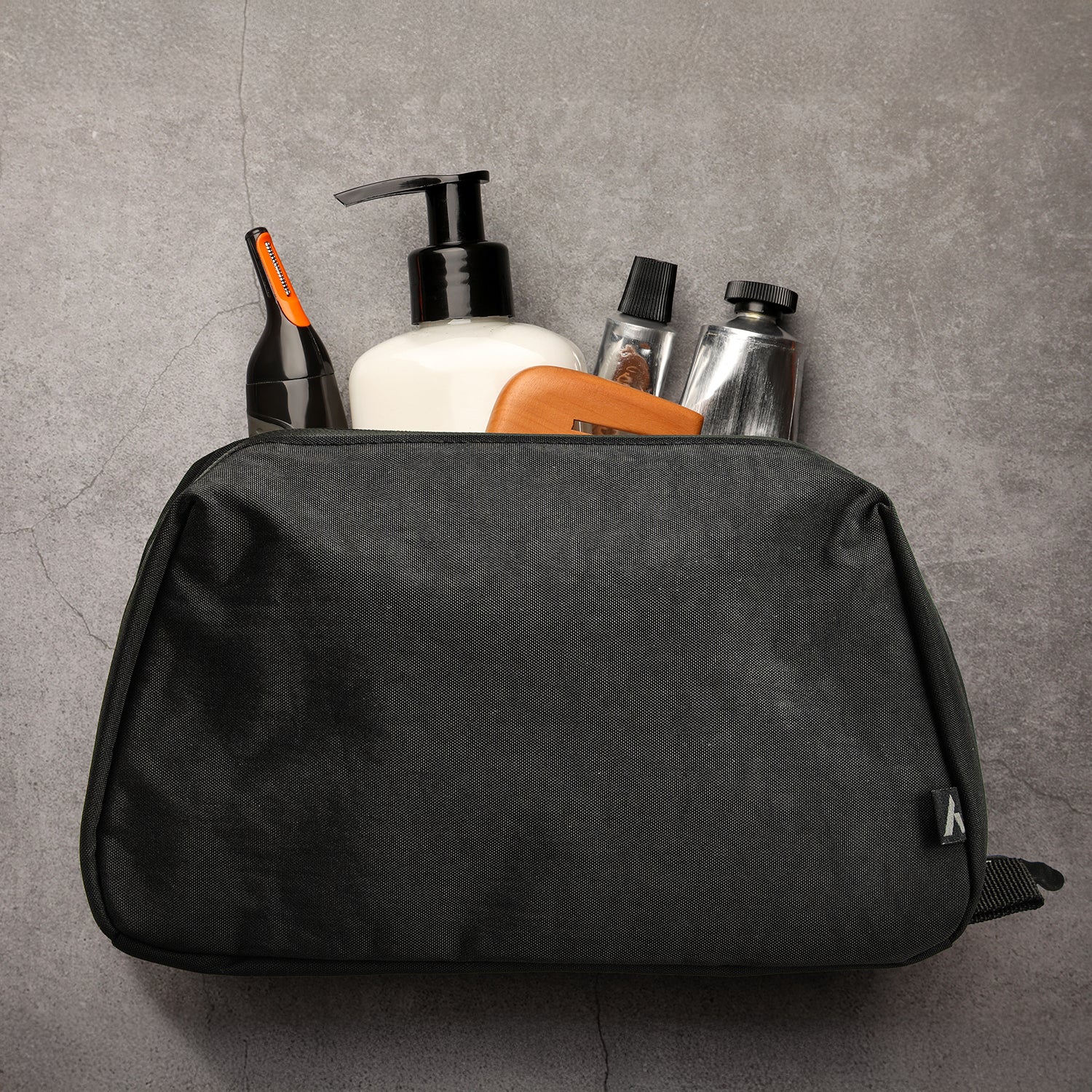 ARCHER Tasman Toiletry Bag (6)