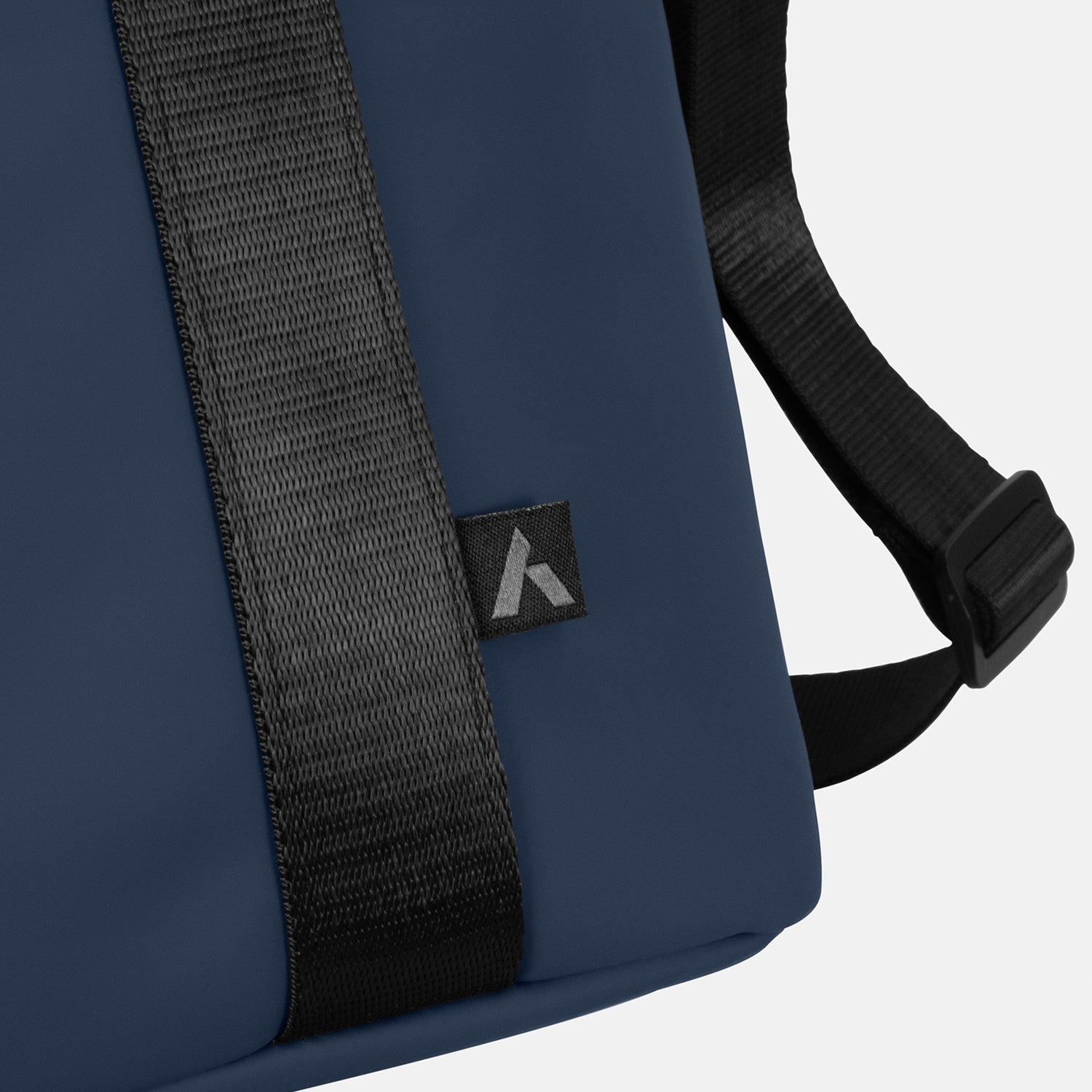 ARCHER Soft-Touch Cooler Bag (5)