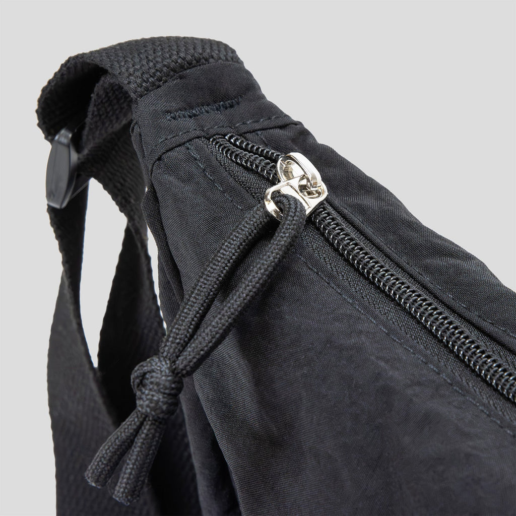 Selene Moon Bag (4)