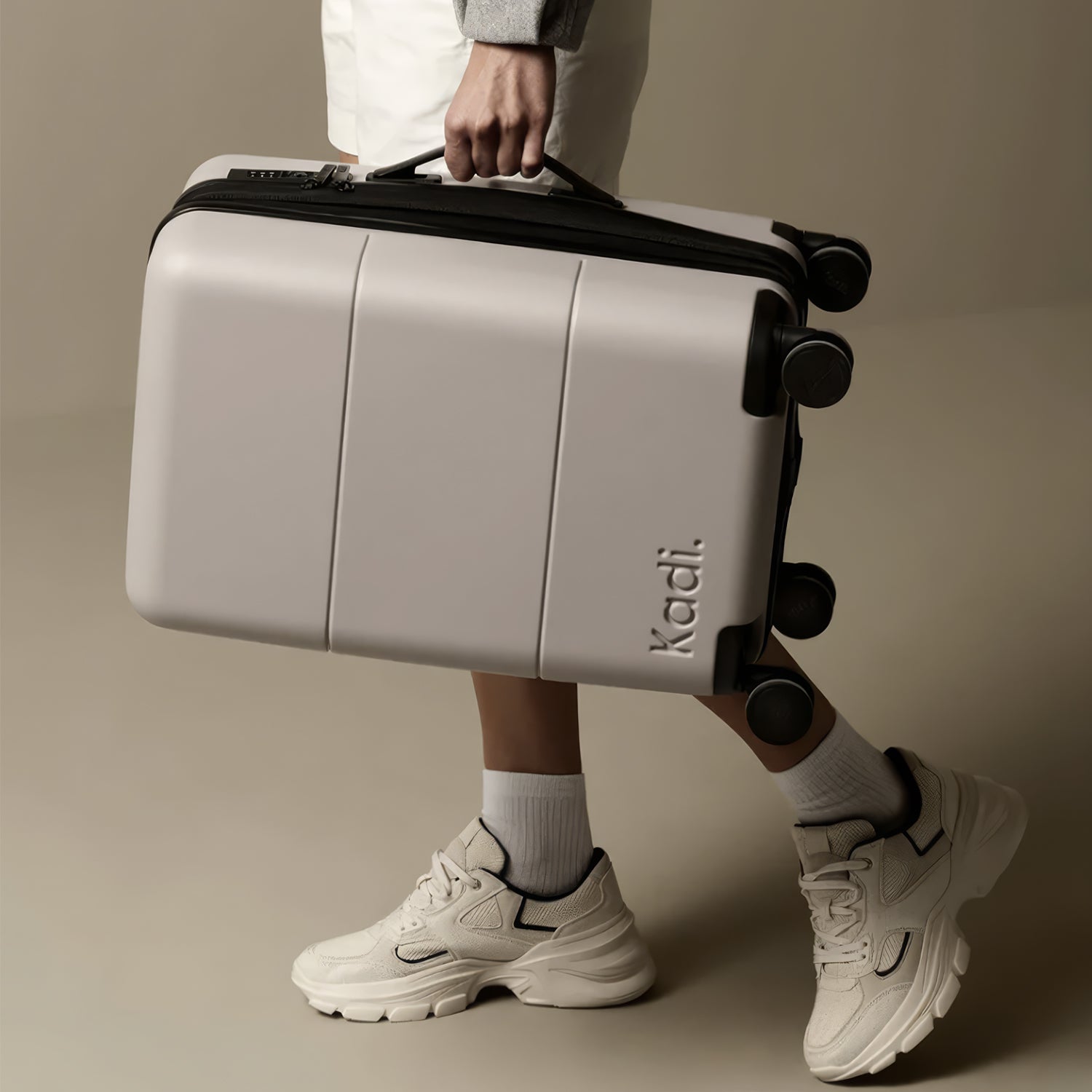 Kadi Carry-On Suitcase - Leisure (5)